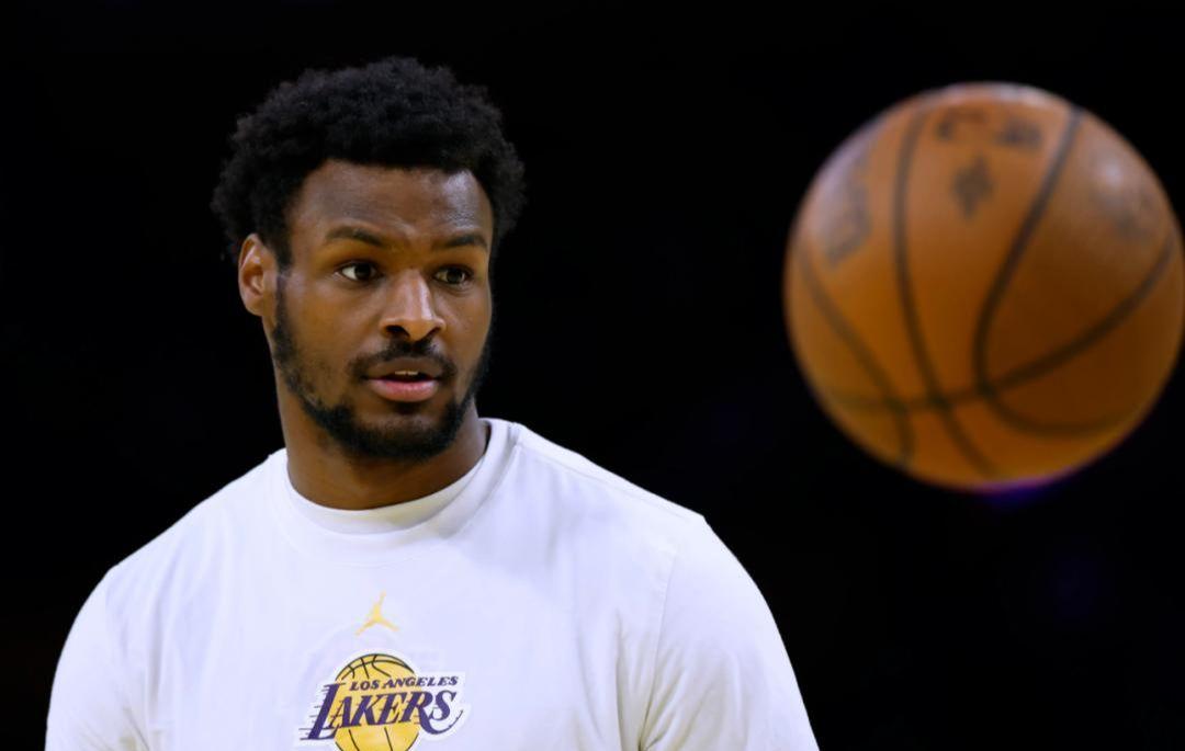  【数据复盘】布朗尼的逆袭之路：从55号签到NBA轮换的技术进化论 体育新闻