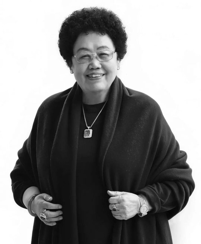  从叶赫那拉到紫檀女王：陈丽华的财富积累与文化传承方法论 企业服务